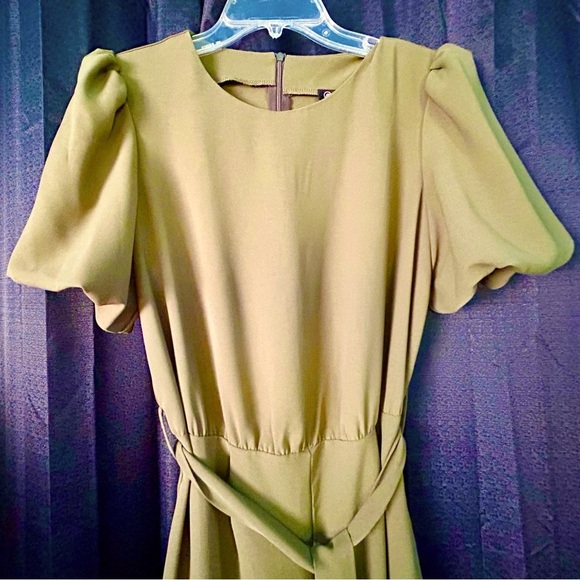 Pretty Garden Olive Green Bubble-Sleeve Belted Jumpsuit, Size S - Picture 4 of 11